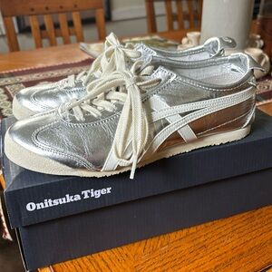 Onitsuka Tiger by ASICS Mexico 66